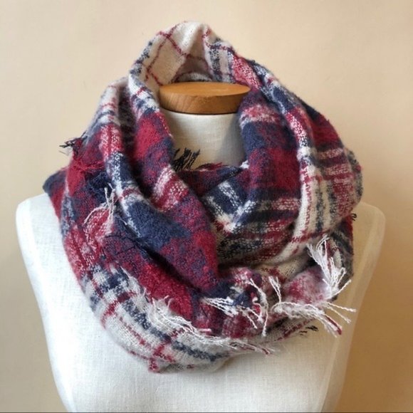 NWT Fall Autumn Fuzzy Frayed Edge Flannel Plaid Infinity Scarf One Size Burgundy - Picture 1 of 4